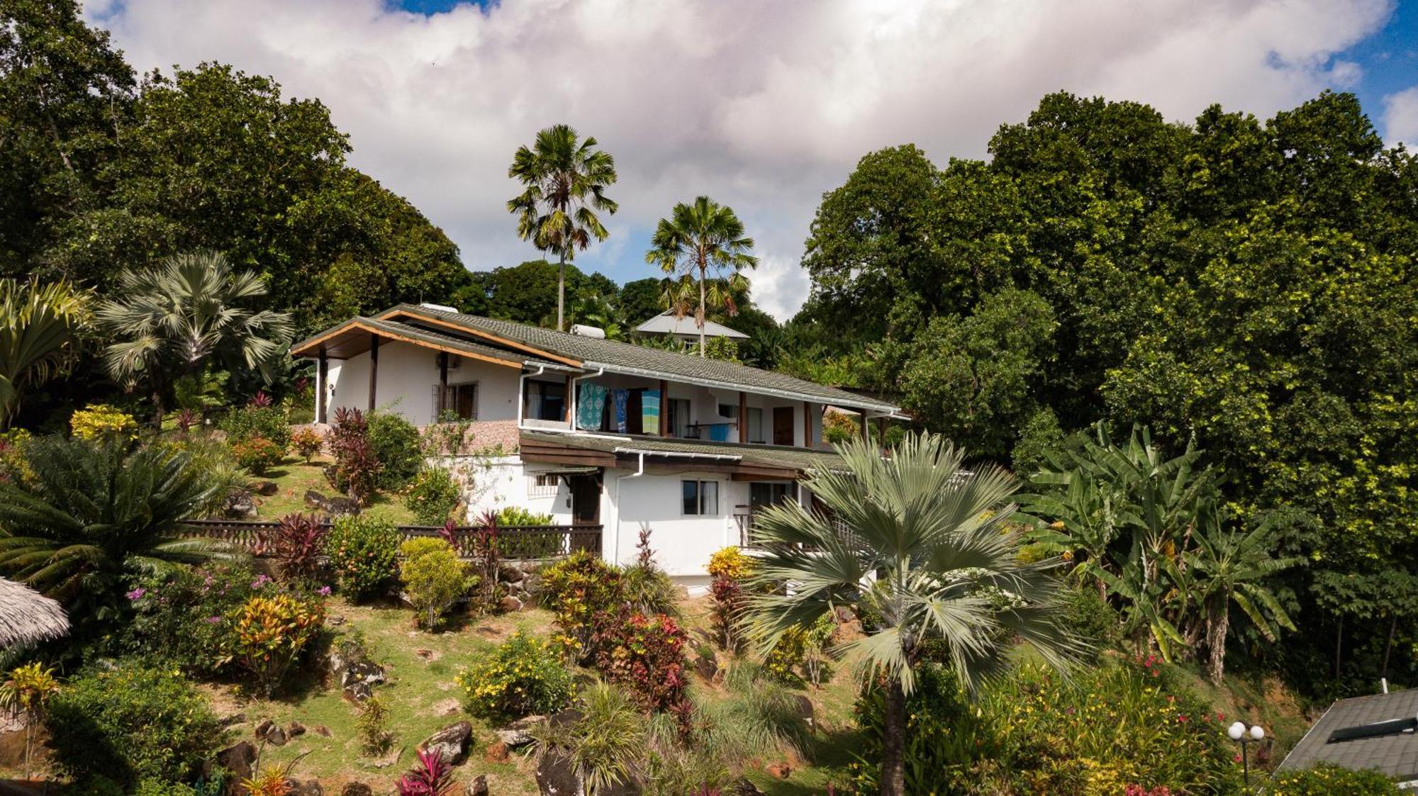 Colibri Hotel Baie Sainte Anne Exterior photo